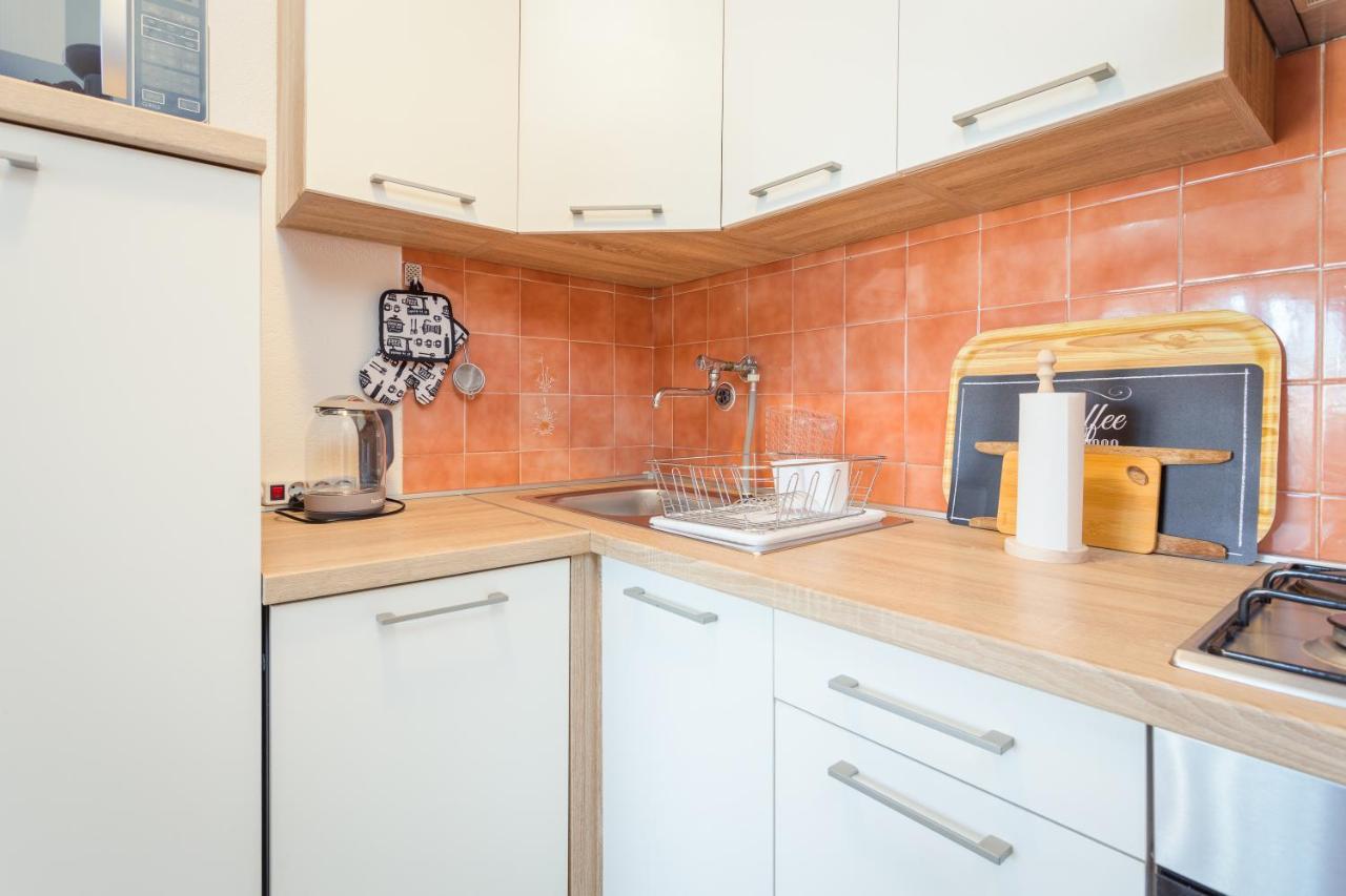 Sunny Apartment Ili Near Amfiteatar Pula Exterior foto